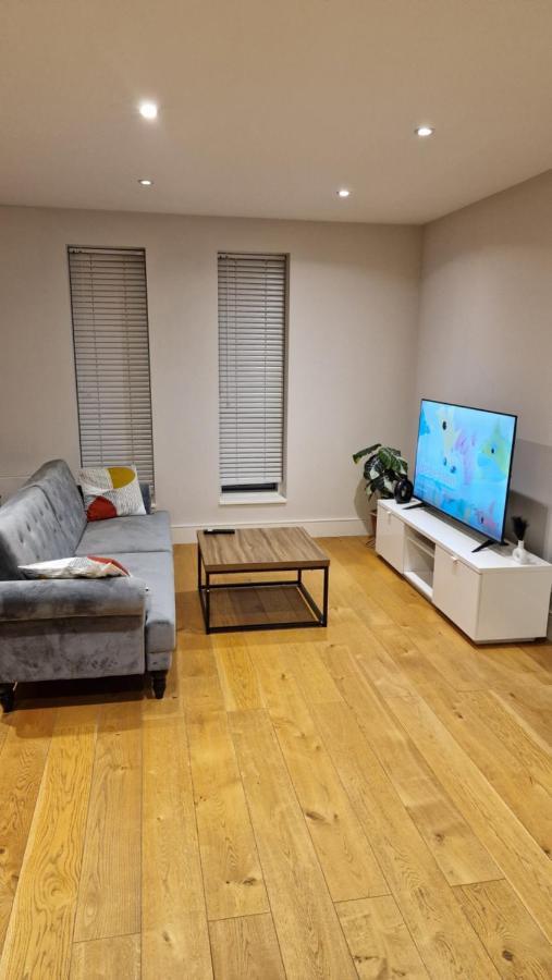 London City Apartment Ийлинг Екстериор снимка